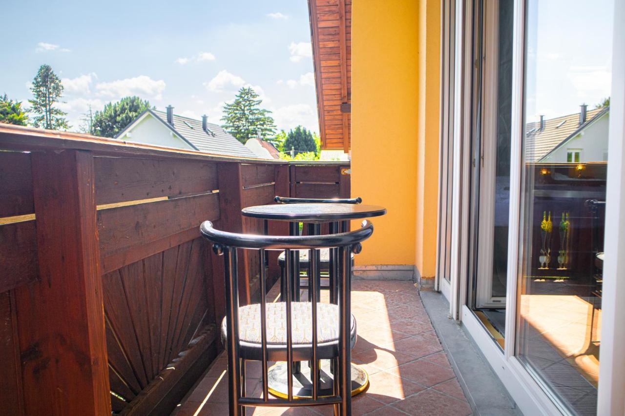 Exquisite Shared Villa - Your Private Room In This Beautiful Home فيينا المظهر الخارجي الصورة